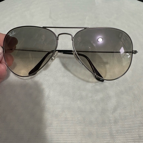 Ray-Ban Classic Gunmeral Frame Gradient Grey Lens - Picture 3 of 8